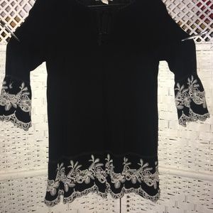 Forever 21 women floral long tie up BL-WH blouse